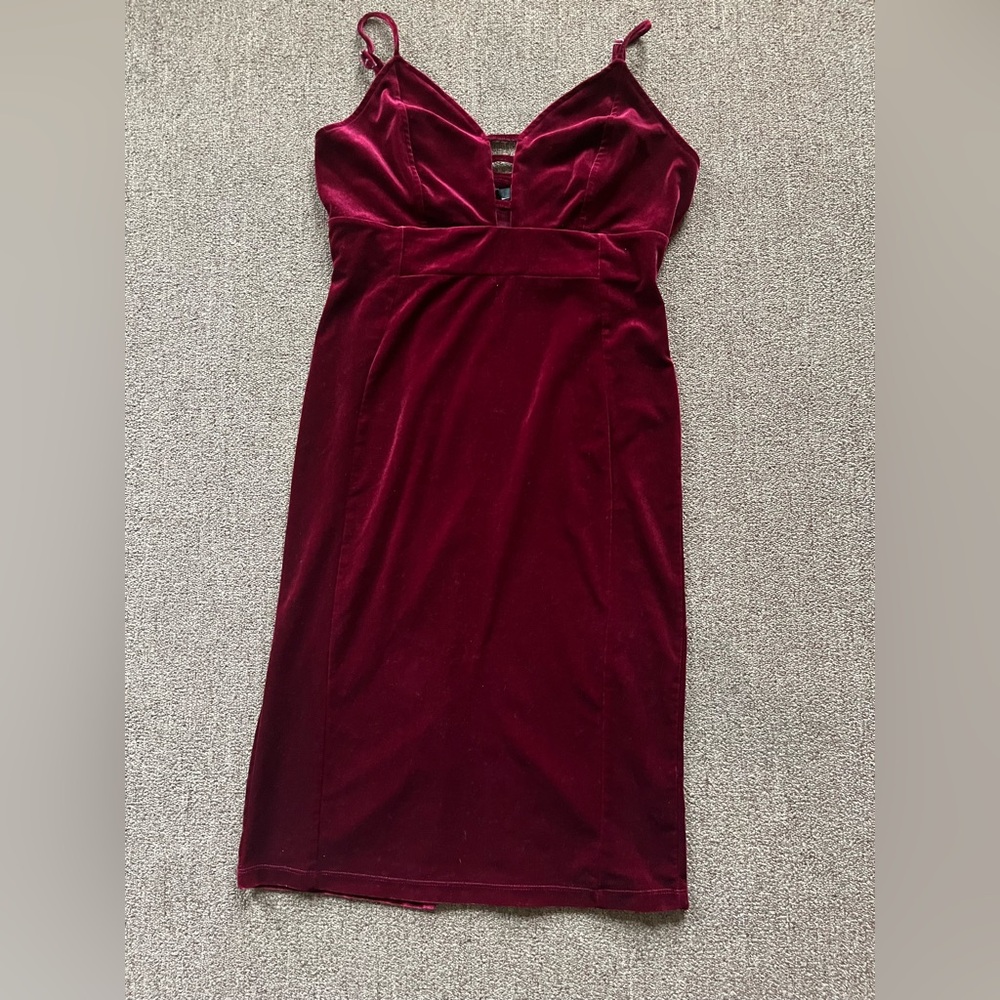 Elegant Burgundy Velvet Dress